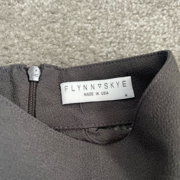 NEW Flynn Skye Memphis Choker Neck Top Sz M - Picture 3 of 3